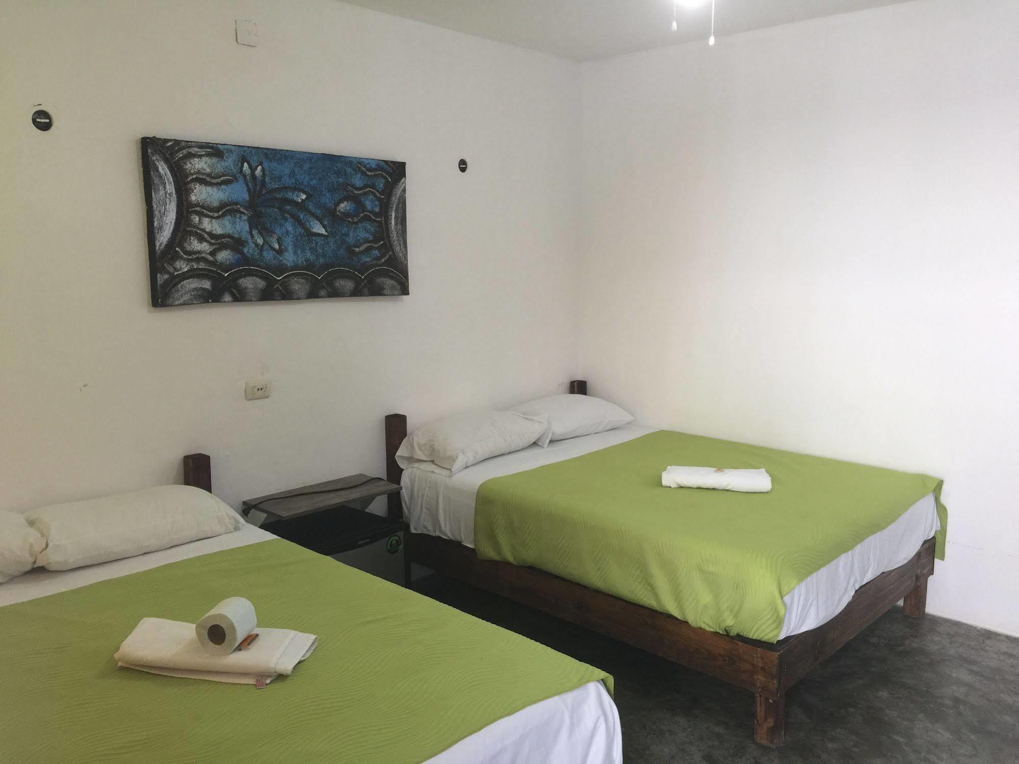 Emotion Avenida Tulum Hotel & Hostal Экстерьер фото